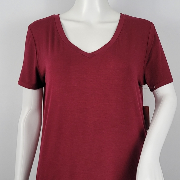 Marlow V-Neck T-Shirt top - Picture 5 of 13